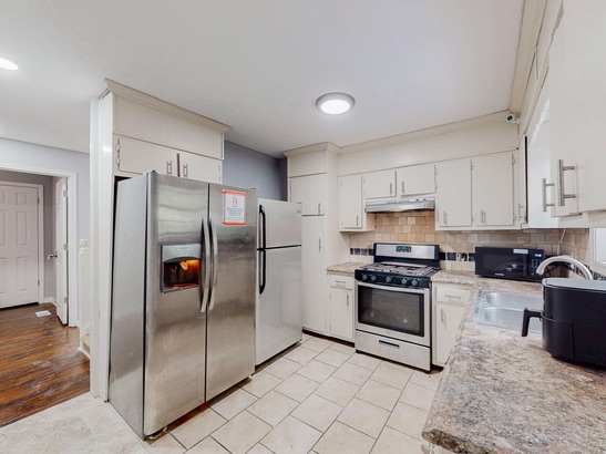 Marietta B kitchen